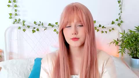 Delilah or Laila online show from 09/12/25, 08:20