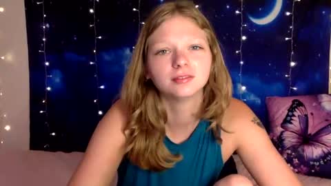DelilaLove3412 online show from 07/04/26, 12:17