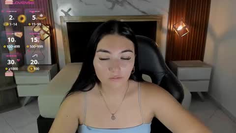 Snapshot of delilaquinn chatting on 11/12/25, 12:16 delilaquinn online show from 11/12/25, 12:16