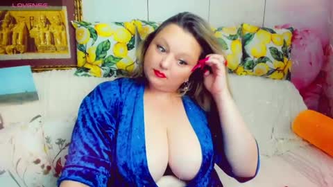 Snapshot of delinnia chatting on 05/21/26, 05:31 Margo online show from 05/21/26, 05:31