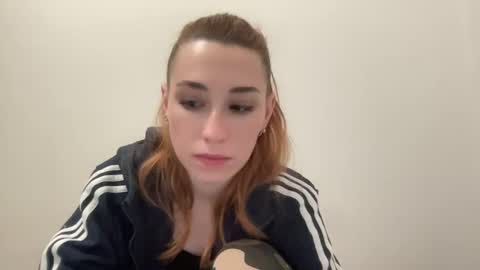 Snapshot of deliverysmile chatting on 01/29/25, 01:05 Delivery online show from 01/29/25, 01:05