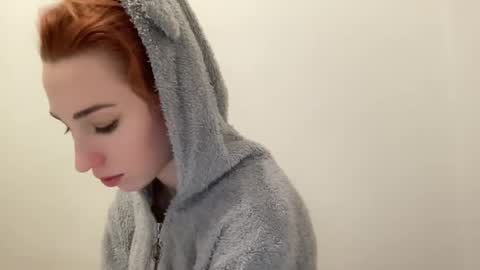 Snapshot of deliverysmile chatting on 02/12/25, 10:04 Delivery online show from 02/12/25, 10:04