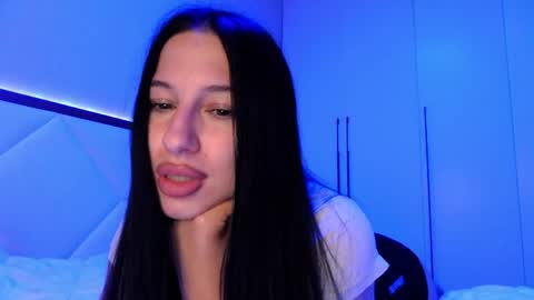 delly_love online show from 05/27/26, 07:33