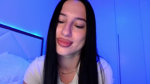 delly_love online show from 06/10/26, 07:02