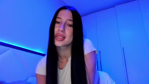 delly_love online show from 06/15/26, 08:33