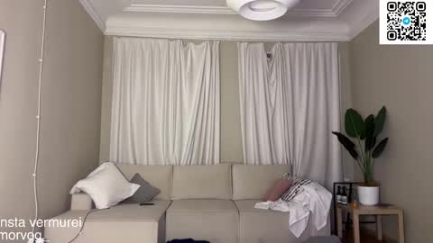 Snapshot of delorathecookie chatting on 10/21/25, 09:26 Delora online show from 10/21/25, 09:26