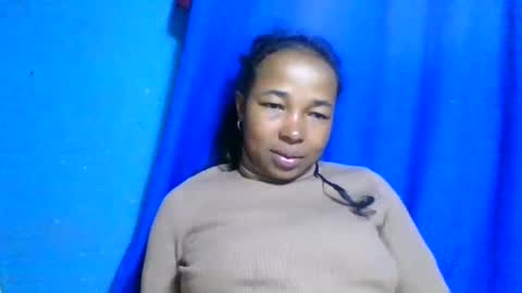 delphin774164 online show from 07/04/26, 05:41
