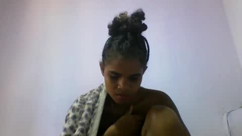Snapshot of delphineee chatting on 03/21/26, 07:02 delphine online show from 03/21/26, 07:02