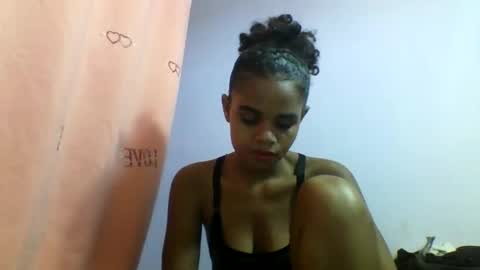 Snapshot of delphineee chatting on 03/27/26, 10:15 delphine online show from 03/27/26, 10:15