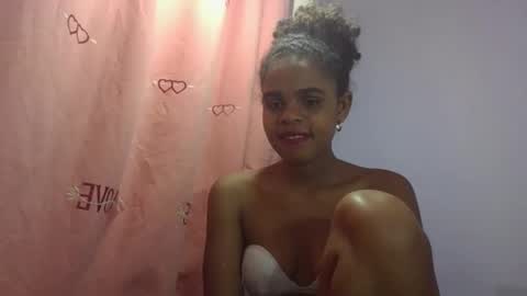 Snapshot of delphineee chatting on 04/08/26, 05:29 delphine online show from 04/08/26, 05:29
