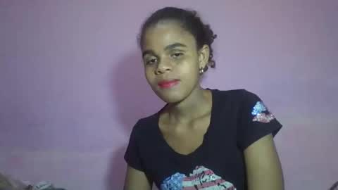 Snapshot of delphineee chatting on 04/18/26, 05:17 delphine online show from 04/18/26, 05:17