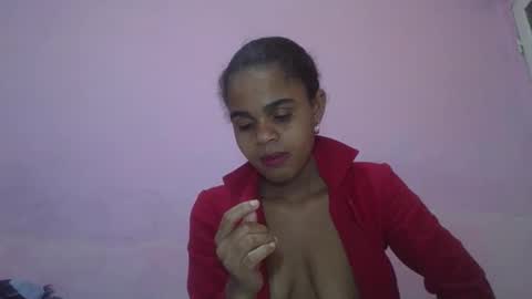 Snapshot of delphineee chatting on 04/22/26, 04:37 delphine online show from 04/22/26, 04:37