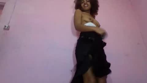 Snapshot of delphineee chatting on 05/20/26, 10:21 delphine online show from 05/20/26, 10:21