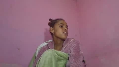 Snapshot of delphineee chatting on 05/22/26, 02:55 delphine online show from 05/22/26, 02:55