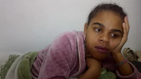 Snapshot of delphineee chatting on 06/04/26, 03:01 delphine online show from 06/04/26, 03:01