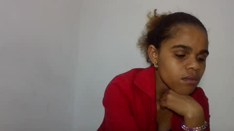 Snapshot of delphineee chatting on 06/10/26, 06:18 delphine online show from 06/10/26, 06:18