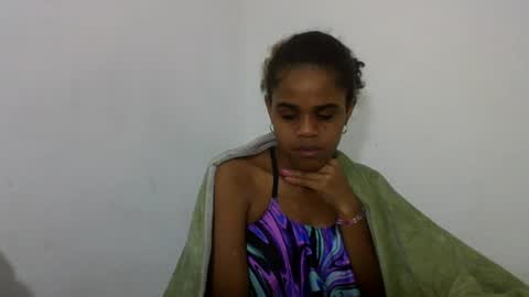 Snapshot of delphineee chatting on 06/12/26, 06:07 delphine online show from 06/12/26, 06:07