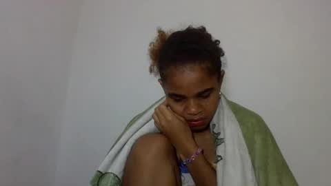 Snapshot of delphineee chatting on 06/13/26, 06:11 delphine online show from 06/13/26, 06:11