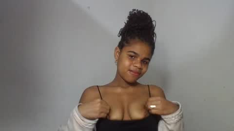 delphine online show from 07/22/26, 12:57
