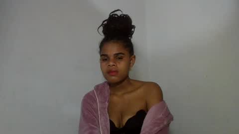 delphine online show from 07/23/26, 05:22