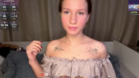 Snapshot of delphineframpton chatting on 10/26/25, 06:41 delphineframpton online show from 10/26/25, 06:41