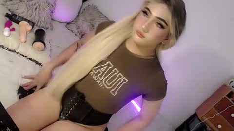 Chesca online show from 02/06/25, 03:52