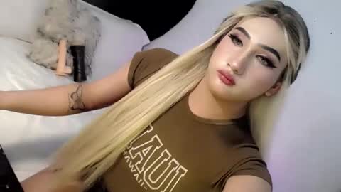 Chesca online show from 02/10/25, 01:14