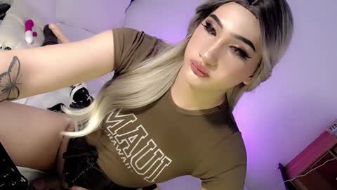 Chesca online show from 02/15/25, 01:42