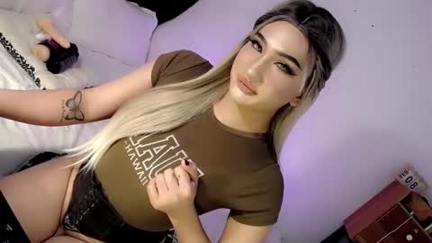 Chesca online show from 02/16/25, 04:32
