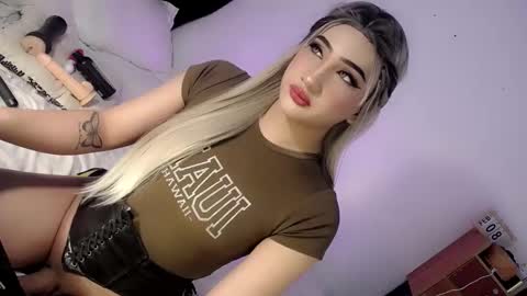 Chesca online show from 02/19/25, 05:49