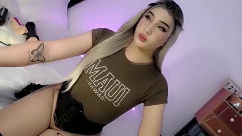 Chesca online show from 02/25/25, 12:03