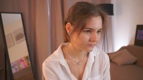 Hi my name is Sari nice to see you in my Room online show from 07/03/26, 04:19