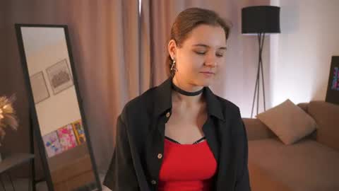 Hi my name is Sari nice to see you in my Room online show from 07/08/26, 04:06