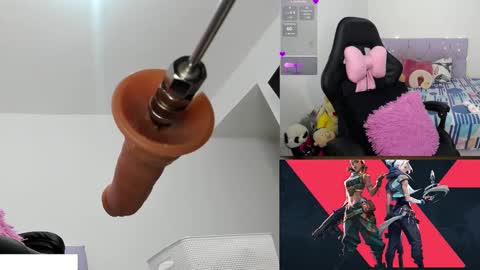 demiii online show from 11/06/25, 09:32