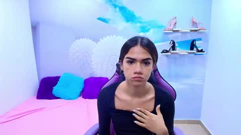 DEMI online show from 10/03/25, 11:29