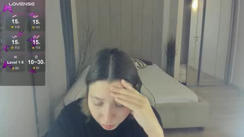 Snapshot of demi_loran chatting on 09/20/25, 05:41 DEMI online show from 09/20/25, 05:41