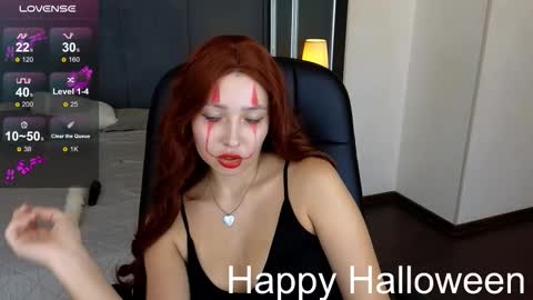 Snapshot of demi_loran chatting on 10/31/25, 08:21 DEMI online show from 10/31/25, 08:21