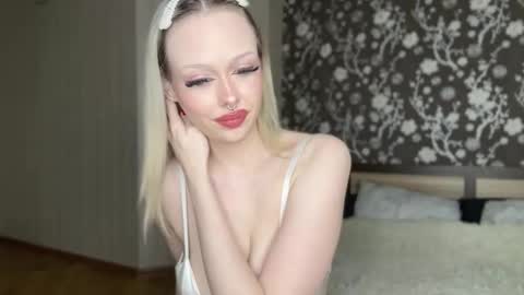 Demi online show from 12/02/25, 11:59