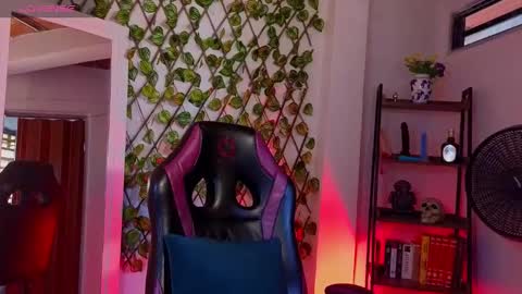 DEMI online show from 03/07/25, 07:49