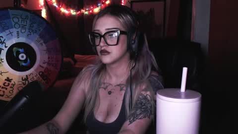 Demoness Mina online show from 05/20/26, 04:40