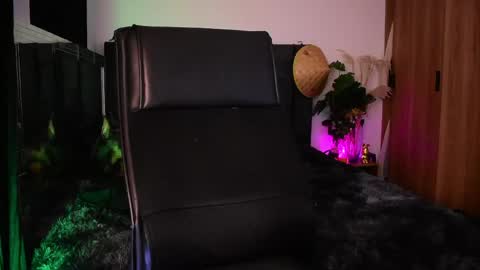 Snapshot of demonkush_ chatting on 06/08/26, 01:28 DemonKush online show from 06/08/26, 01:28