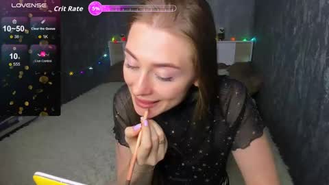 Sophie online show from 10/18/25, 12:17