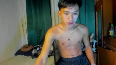Snapshot of den_cummers chatting on 07/09/26, 04:55 den_cummers online show from 07/09/26, 04:55