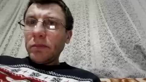 Snapshot of deni815 chatting on 01/05/25, 09:25 deni815 online show from 01/05/25, 09:25