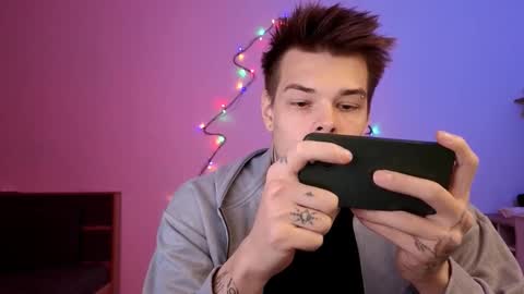 Denis online show from 11/28/25, 10:45