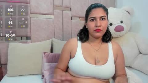 Denisse Khan online show from 10/20/25, 11:05