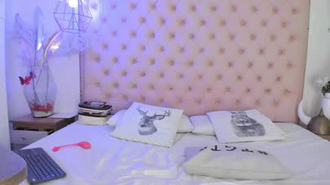 denisse_logan online show from 05/18/26, 04:07