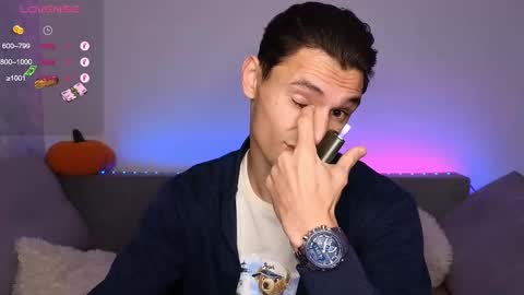 Snapshot of denlover chatting on 10/06/25, 01:19 Den online show from 10/06/25, 01:19