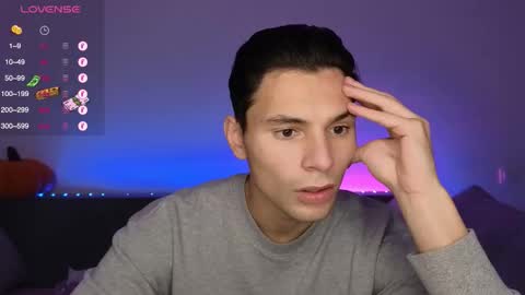 Snapshot of denlover chatting on 10/08/25, 10:24 Den online show from 10/08/25, 10:24