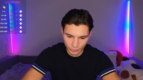 Snapshot of denlover chatting on 12/03/25, 01:20 Den online show from 12/03/25, 01:20